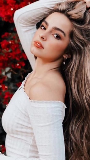 I like Addison And Charli 🤷🏻‍♀️ But mostly charli No hate ❤️