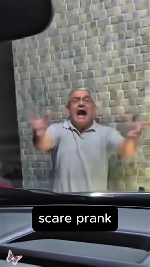 air horn prank #prank #scared #funny #lmao | pranks