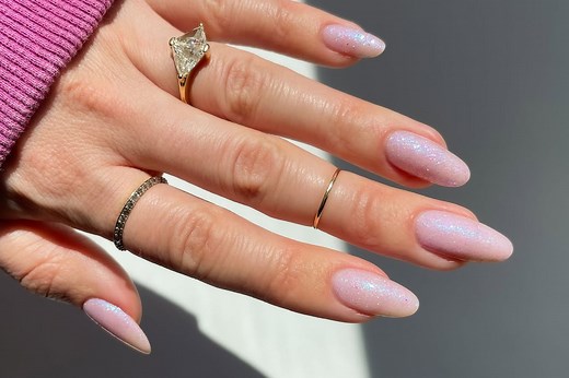 12 Wedding Guest Nail Ideas That Are Effortlessly Elegant