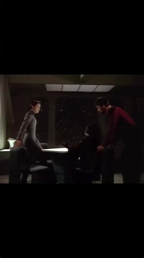 Star Trek TNG - Riker sits Down [Shorts]