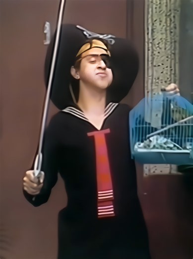 Carlos Villagrán 😎