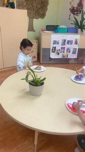 Discover our enriching ELS program at AIM 🌟 From language skills to numeracy, environmental awareness, and engaging with the world through Science and Social Studies, our young learners thrive in a nurturing environment. CASEL (Collaborative for Academic, Social, and Emotional Learning) fosters social and emotional growth, while technology enhances their physical and artistic abilities. Join us on this educational journey! #AIM #AnInspiredSchool #ELS #EarlyLearning #InspiredApproach | AIM Ameri