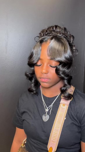 Versatile Pin Up Hairstyle Tutorial with Hair Bundles