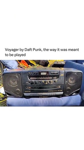 Daft Punk – Voyager the Way It Was Meant to Be Heard 🚀✨
