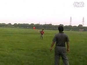 F3B撕裂空气的尖啸