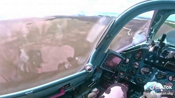 Su-25 Frogfoot: The Versatile Fighter Jet