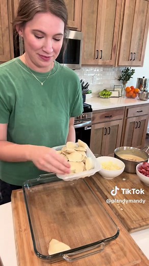 Cheesy Pierogi Casserole Recipe: Easy Dinner Idea