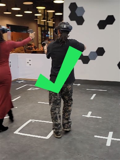 Enhancing Couples Communication Through Virtual Reality