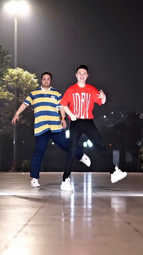 22K views · 224 reactions | TUTORIAL BASIC SHUFFLE DANCE #thaygiaoshuffle #hlvtrandung #shuffledancevietnam #d2dstudio #thinhhanh | Dũng Trần | Facebook