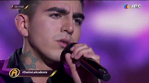 Jona debe aprender a disfrutar lo que hace en el escenario, ¡sólo así logrará tocar el corazón del público! 🧡🙌🏼 ¡Ve todo lo que pasa EN VIVO! ➞ http://bit.ly/EnVivoLA ¡También puedes vernos en la app TV Azteca En Vivo! 📲🔴 | La Academia