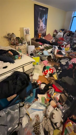 458K views · 1.9K reactions | My other hands 﫶 @lyft  #compassionatecleaning | Compassionate Cleaning LLC | Facebook