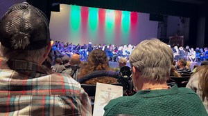 Here’s Laney and the HMS 6th grade band performing in their winter concert. Yes, this is only the 6th grade band. It’s huge!!! | EFM: Elvis Fans Matter