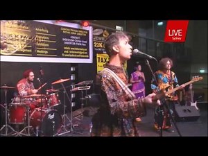 Electric Korma plays Mehbooba from Sholay