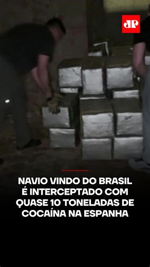 A Polícia Nacional da Espanha anunciou a maior apreensão de cocaína em alto-mar de sua história, com quase 10 toneladas da droga encontradas em um navio cargueiro que navegava pelo Atlântico. A operação terminou com a prisão dos 13 ocupantes da embarcação. De acordo com as autoridades, foram apreendidos 9.994 quilos de cocaína, divididos em 294 fardos e escondidos em meio a uma carga de sal. O navio, de bandeira dos Camarões e procedente do Brasil, ficou sem combustível durante a ação e precisou