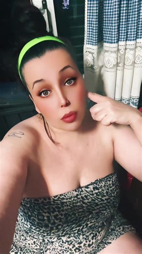 devil woman 😈 (@devilwoman04)’s videos with som original - VidaPerfeita