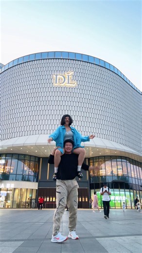 This Couple Defied Gravity! 🤯💞 #Shorts