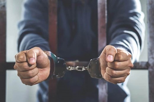 Analysis of Who Understands Me but Me by Jimmy Santiago Baca