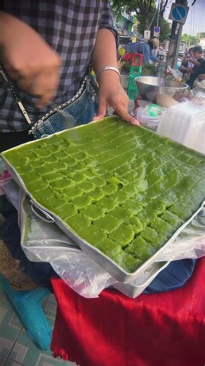 ขายขนมเปียกปูนส่งลูกเรียนจนจบวิศวะ เกียรตินิยม