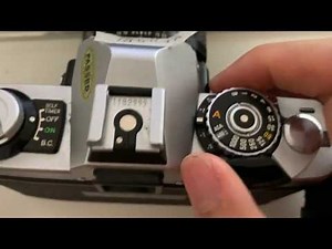 How To Use Exposure Compensation On the Minolta XG-1 Lightmeter ( Minolta XG1 )