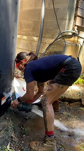 13M views · 35K reactions | Replacing a water tank valve under a lot of pressure! ️ | UNILAD Tech | Facebook