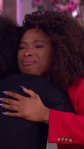 Jennifer Hudson breaks down in tears after Mother's Day surprise #shorts