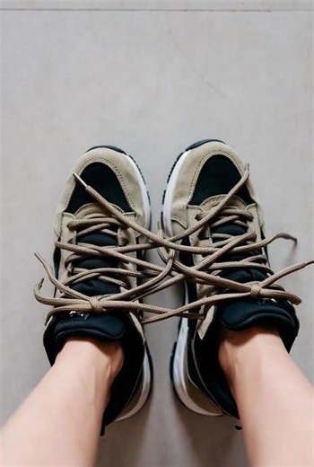 Have you ever tied your left shoelace with your right hand and vice versa? #tetris #puzzle