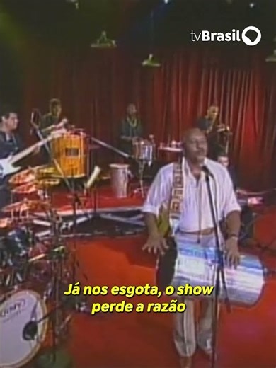 #AcervoEBC | Grupo Fundo de Quintal canta "O Show Tem Que Continuar"