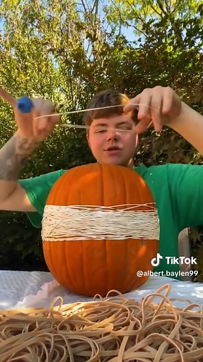 I’m wearing different clothes because I filmed this the next day after realizing I didn’t get enough rubber bands 😂 #fypシ゚viral #fypシ #spookyseason #pumpkin #foryoupage