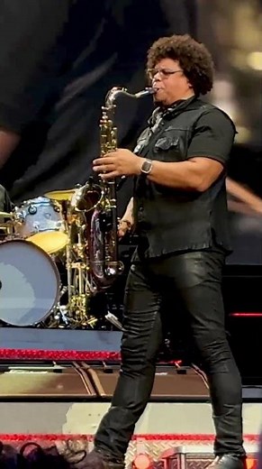 Bruce Springsteen & The E Street Band - Hungry Heart Sax Solo - Milan, Italy - July 3rd, 2025