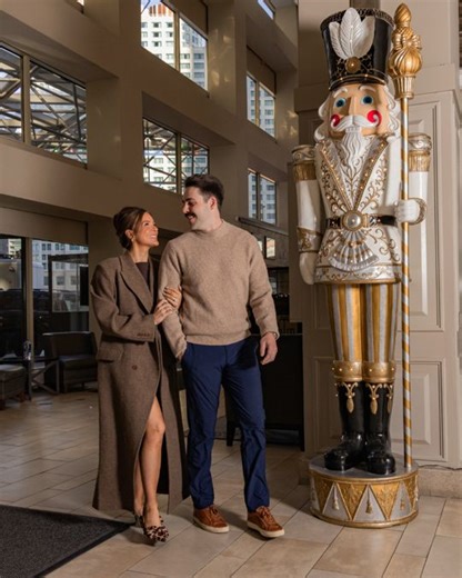 Slip into the warmth of the season at Amuse. From spiced cocktails to comforting seasonal bites, every sip and every flavor brings a little calm to the holiday rush. | Swissôtel Chicago