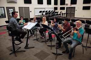 MOBILIARIO MUSICAL INSTRUMENTOS MUSICALES