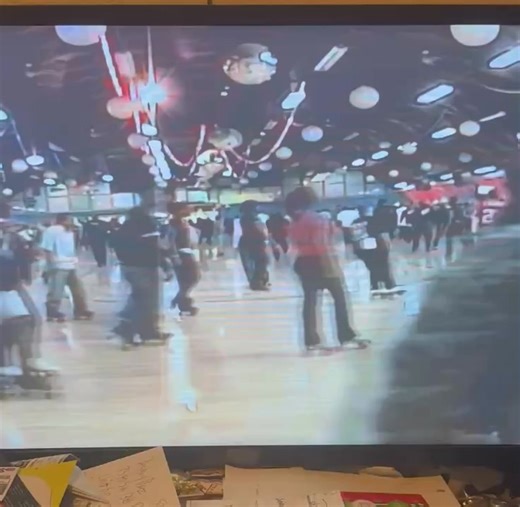 Northland in Detroit Roller Rink. The year 2007 where I spent 12 hours in the rink observing the Detroit Style culture. Great history lesson. It took me back to the 70s because at our home rink there was skating in the middle. I was told no skating in the middle during the session a first. Later I found out why.. I would love to have some of my Detroit skaters to comment. #richardhumphrey #skatehistory #northlandrollerrink | Richard Humphrey
