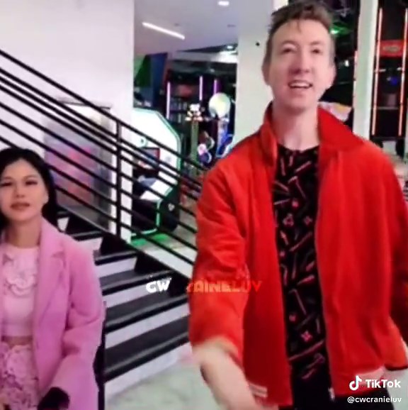 #SPYNINJASHQ-Im so proud of chad & vy for coming this far it’s literally so amazing and if you guys got to be there i hope you had a great time!! #fyp #foryou #foryoupage #cwcranieluv #urmomspartytea #spyninjas #kickbump #chadwildclay #vyqwaint @Chad Wild Clay @Vy Qwaint @reginamochii @Melvin & Dane @Daniel Ferri