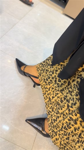 H S N Fashion on Instagram: "Kate mid heel new on stock ✨ Available in Black, Brown n Maroon Size 35, 36, 37, 38, 39, 40 Price: 55,000 TZS Call: 0658 123 963"