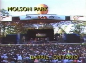 54-40 with “OneGun” live from Molson Park in Barrie, 1990 🇨🇦 🍁 From the groups third album “Show Me” released in 1987. The album was considered their commercial breakthrough in Canada, having already found success on college radio, the album produced two hits “One day in your life” and “onegun” breaking them into a larger Canadian market Singer and guitarist Neil Osborne would meet bassist Brad Merritt in highschool in Tsawwassen, British Columbia. After Osborne returned from Berklee school o