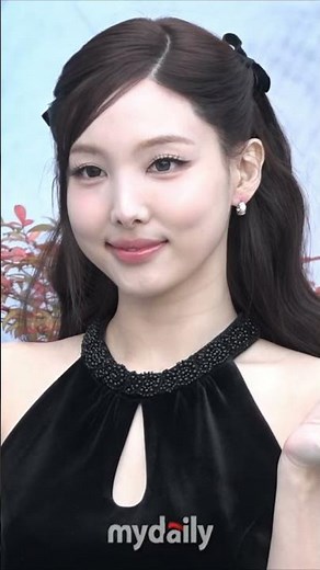 트와이스 나연, 포즈천재 🐰