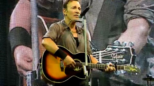 24K views · 1.2K reactions | "Thunder Road" canción interpretada en acústico finalizando el concierto del 23 de Julio de 2013 en el Millennium Stadium de Cardiff en Gales,descarga oficial de los Archivos de Springsteen del mes de Enero de 2024.Video editado con el audio oficial de la desca | Springsteen & Rock Music | Facebook