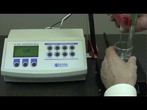 HI 3222 pH/ORP/ISE Benchtop Meter with Graphic LCD