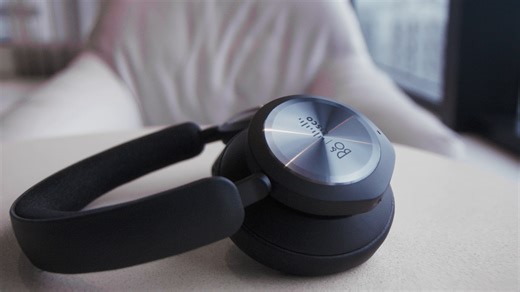 24 reactions | Meet your new luxury headset for work.  The Bang & Olufsen Cisco 980 delivers an engaging, high-end audio experience for phone calls, video meetings and listening to music. With a beautiful design, enhanced features for business, lasting comfort, and crystal clear audio. Coming soon: The Bang & Olufsen in Black Anthacite. | Webex | Facebook