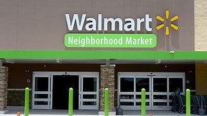 Wal-Mart hiring up to 95 for new market