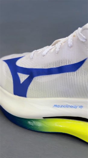 Mizuno Hyperwarp series