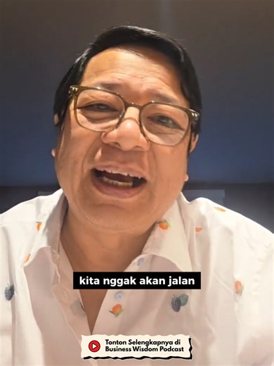 Review Buku - The 12 Week Year Bagaimana jika 12 minggu bisa menghasilkan progres setara 1 tahun? Di video ini, Pak Tanadi membagikan insight dari buku The 12 Week Year tentang cara bekerja lebih fokus, lebih disiplin, dan lebih tajam dalam menentukan prioritas—bukan dengan kerja lebih lama, tetapi lewat eksekusi mingguan yang jelas, akuntabilitas pada diri sendiri, dan komitmen untuk membayar harga dari tujuan besar yang ingin dicapai. Cocok untuk siapa pun yang ingin 2026 dijalani dengan arah 