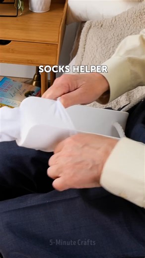 467K views · 1.3K reactions | Modern gadgets for grandparents to ease their lives and have fun! | 5-Minute Crafts | Facebook