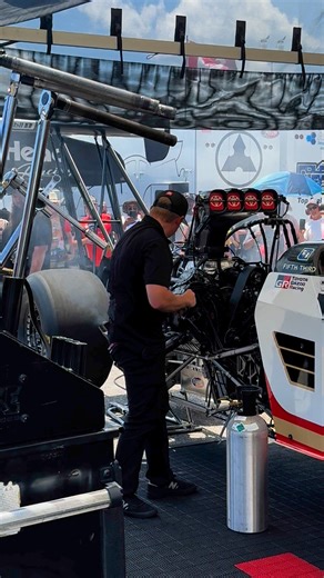 Next round it is more than just Q2 - it is Mission Foods #2Fast2Tasty time! Teams are warmed up and headed to the lanes now. Remember you can get updates at Competition Plus. FOX Sports coverage will be on tomorrow. #VirginiaNats https://competitionplus.com/2025-nhra-virginia-nationals-event-results/ Shawn Langdon Kalitta Motorsports | Competition Plus