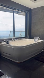 26K views · 121 reactions | May mag hello lang sayo master, mag hello ka din  #MasterToilet #toilet #fbreelsfypシ゚viralシ #iikigainaturelounge | Louie "LPG" Gascon | Facebook