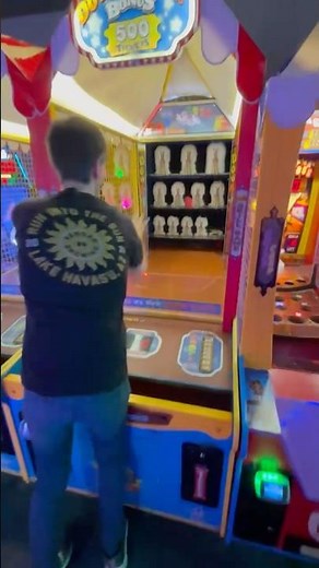 How you should be playing Down the Clown arcade game!