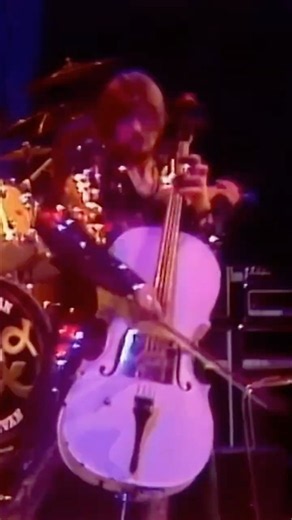 Electric Light Orchestra with "Do Ya" from The Midnight Special