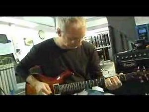 Paul Reed Smith Plays the PRS Custom 24