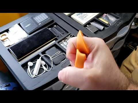 How To Use Brass Knuckles (In 33 Seconds) - Phil Elmore