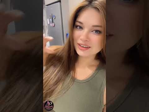 Angela Periscope Girl 💓 Routines Dancing In The Living Room At Evening
